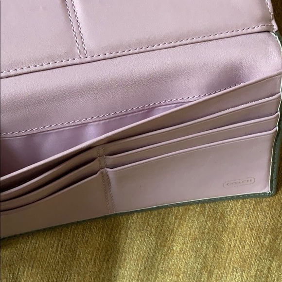 Coach genuine patent leather wallet Legacy Collection flap style - Picture 7 of 8